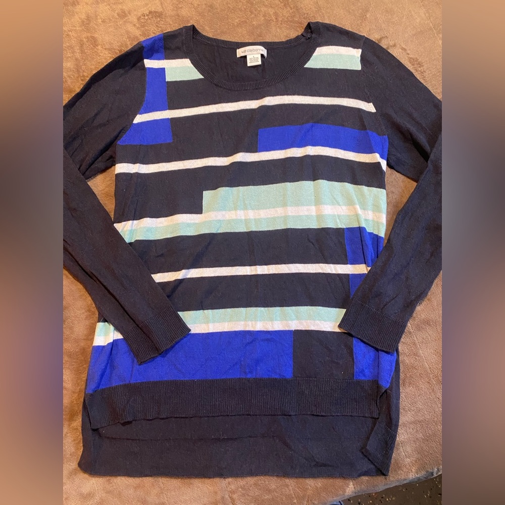 Liz Claiborne • women’s sweater • size large